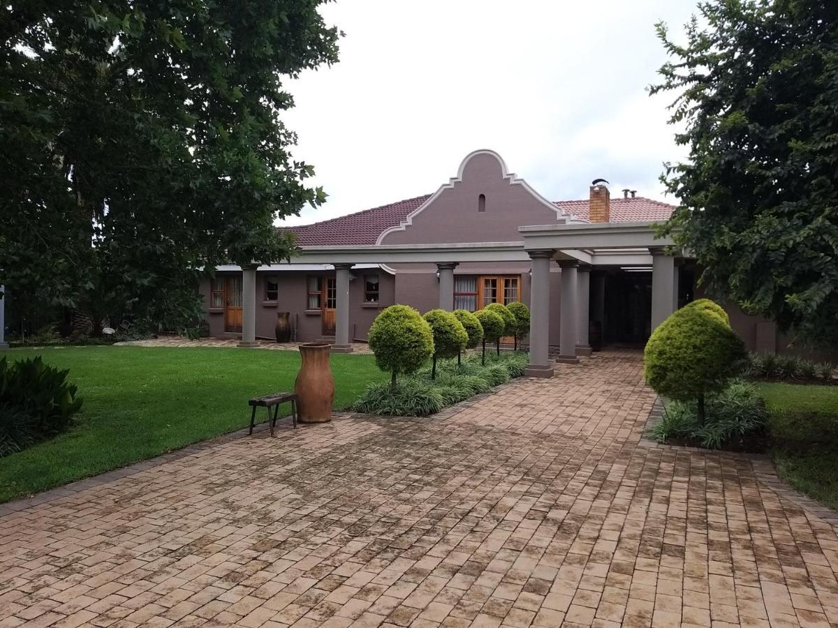 Kromdraai Guest Rooms Krugersdorp Exterior photo